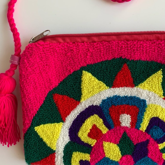 Handwoven Colombian Crossbody Clutch Purse… - Picture 3 of 3